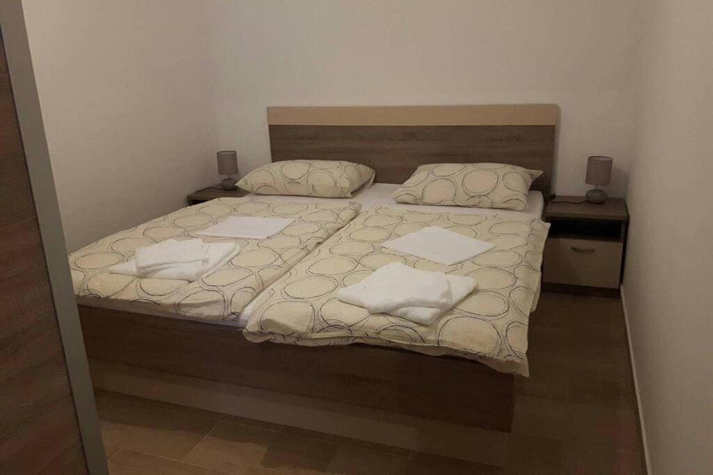 Apartman Jercic Apartment Dugi Rat Exterior foto