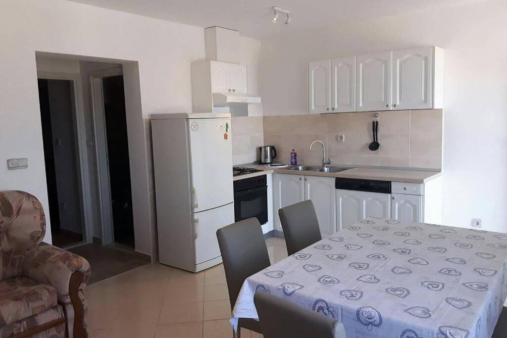 Apartman Jercic Apartment Dugi Rat Exterior foto